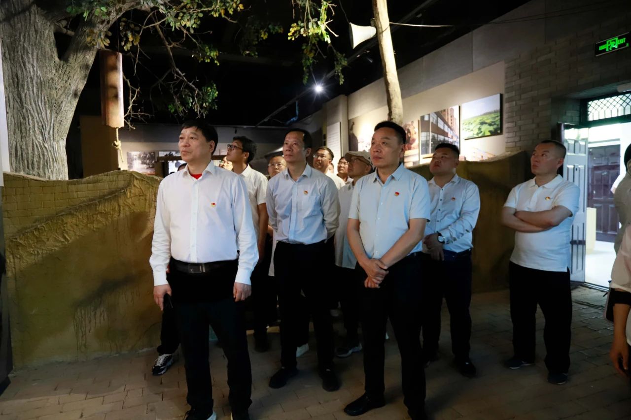 砥礪初心使命，汲取奮進(jìn)力量丨花花牛乳業(yè)集團(tuán)黨委組織開展學(xué)習(xí)“焦裕祿精神”主題黨日活動