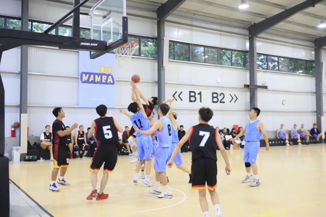 花花牛丨奪冠，奪冠，奪冠?。?！用冠軍為中國健兒喝彩！?。? style=