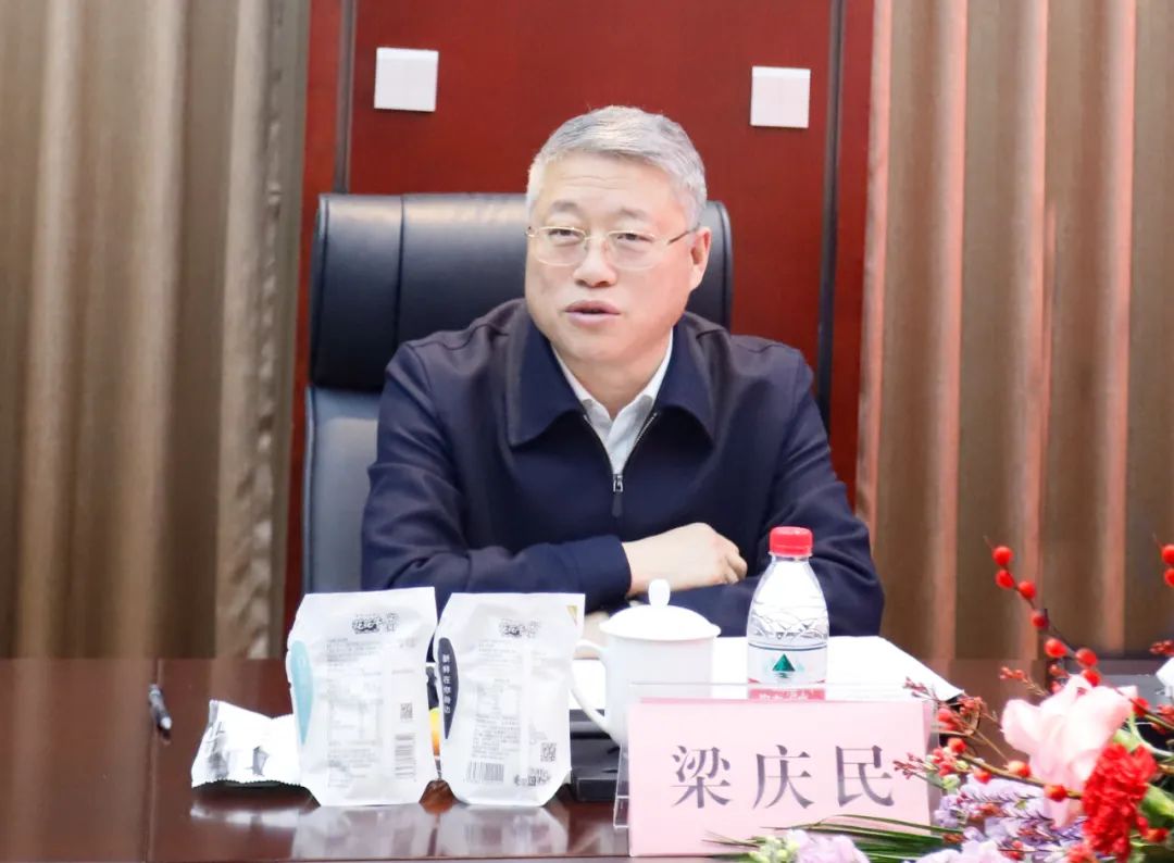 新年開新局 合作促發(fā)展丨佳木斯市委常委、副市長閆志剛一行蒞臨花花牛乳業(yè)集團及佳田企業(yè)考察座談