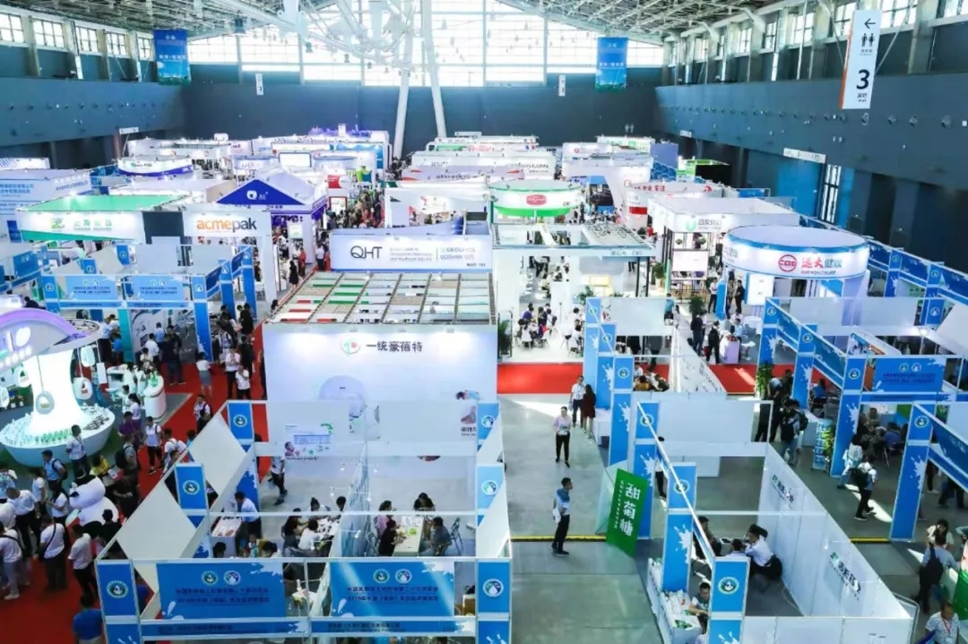 中國乳制品工業(yè)協(xié)會第二十五次年會召開！花花?？偛枚T峰獲“振興乳業(yè)領(lǐng)軍人”榮譽(yù)稱號