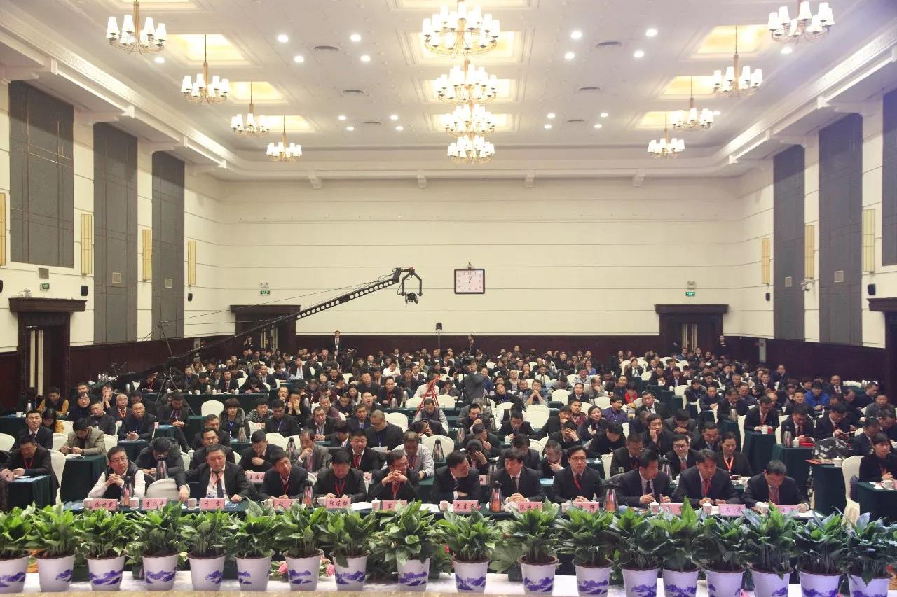 新起點·新征程·不忘初心·砥礪前行| 2018花花牛乳業(yè)集團(tuán)客戶大會勝利召開 新起點·新征程·不忘初心·砥礪前行| 2018花花牛乳業(yè)集團(tuán)客戶大會勝利召開